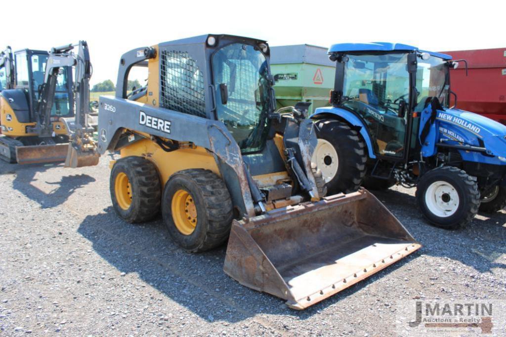 Image of John Deere 326D Primary image