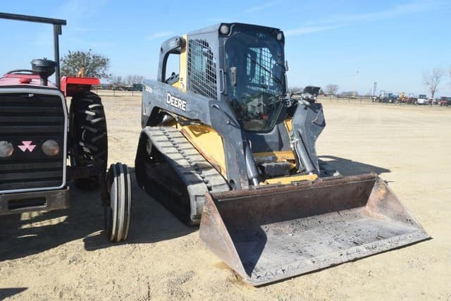 Image of John Deere 329D equipment image 3