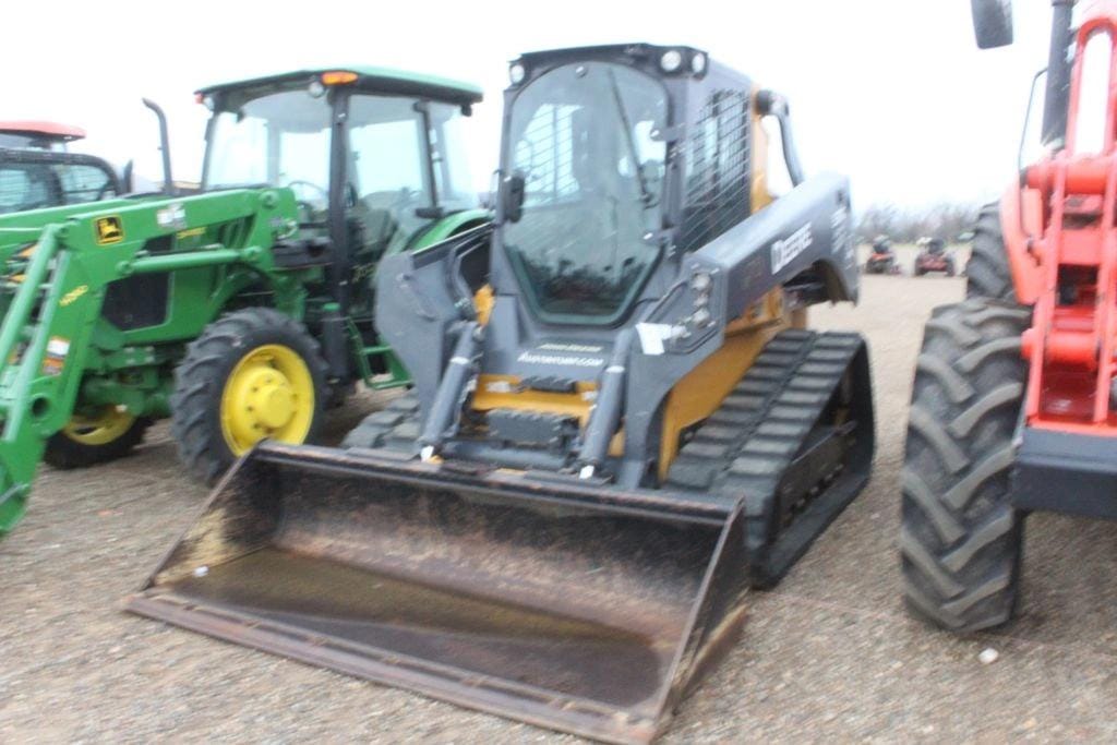 John Deere 331G Equipment Image0