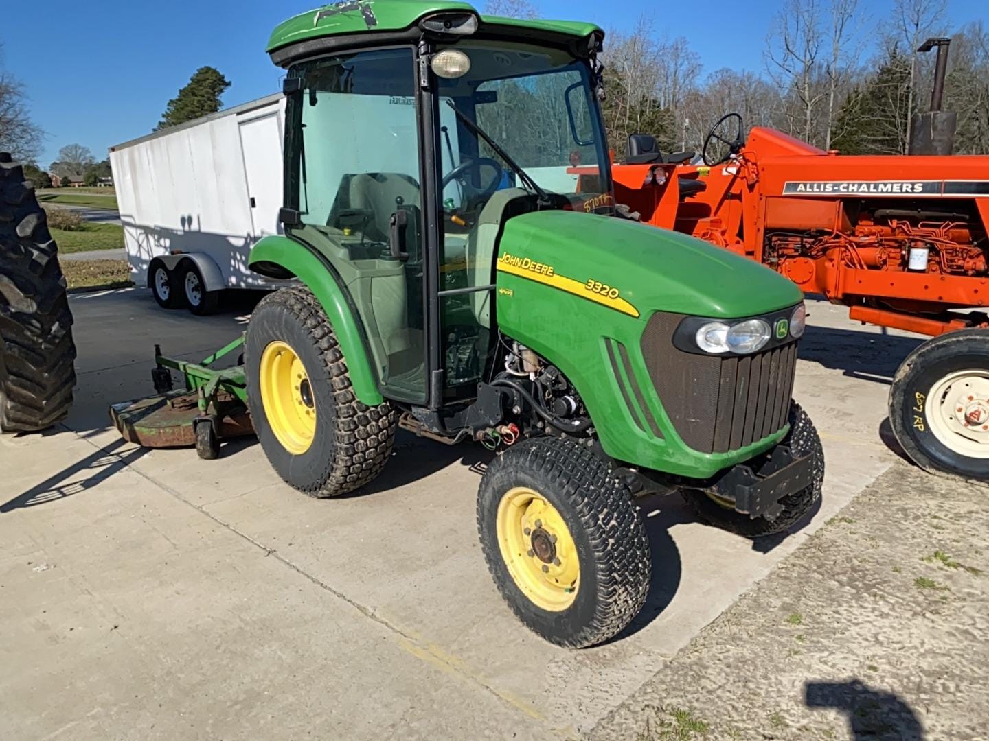 Main image John Deere 3320