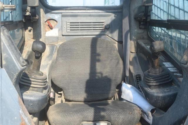 Image of John Deere 333D equipment image 4