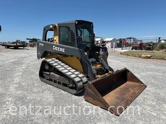Image of John Deere 333D equipment image 2