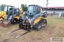 John Deere 333G Image