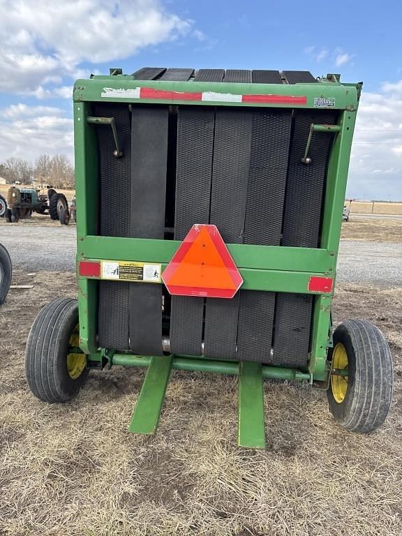 Image of John Deere 335 equipment image 3