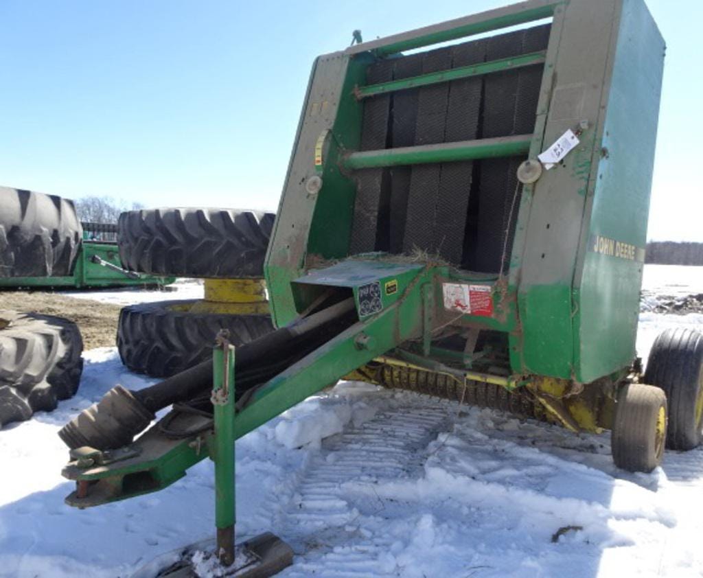 Main image John Deere 335
