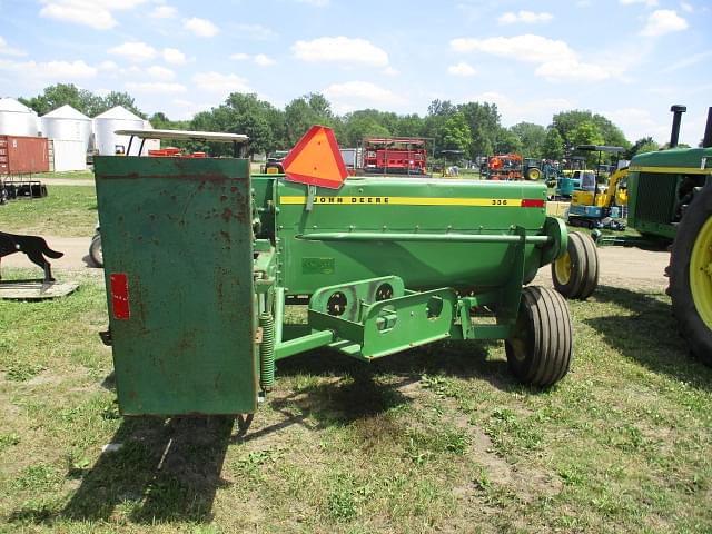 Image of John Deere 336 equipment image 3