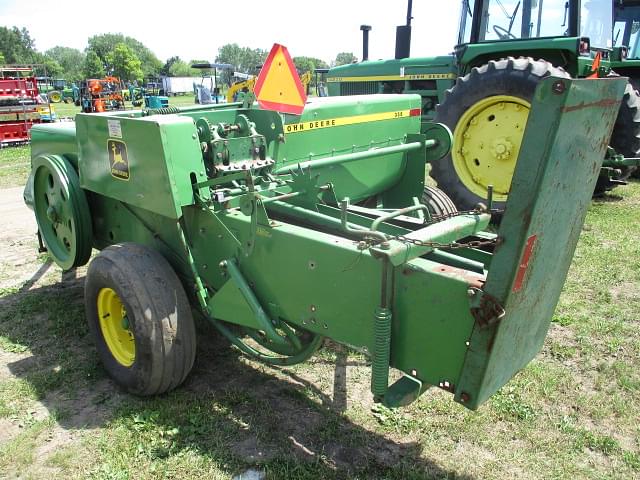 Image of John Deere 336 equipment image 4
