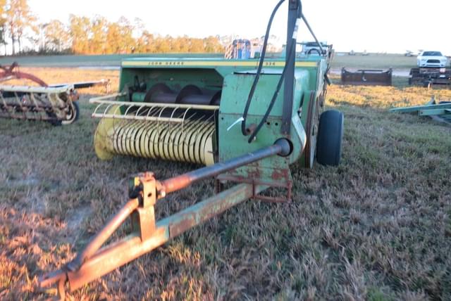 Image of John Deere 336 equipment image 1