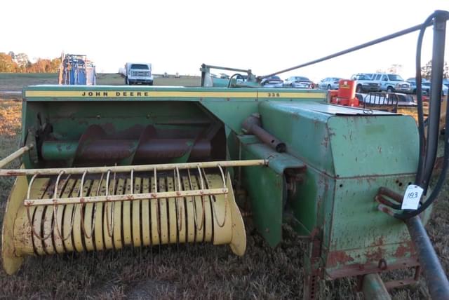 Image of John Deere 336 equipment image 2