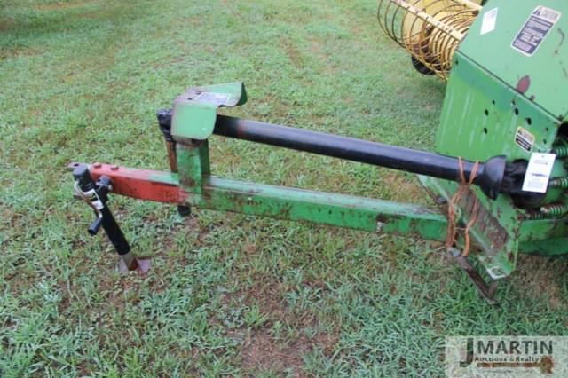 Image of John Deere 336 equipment image 4