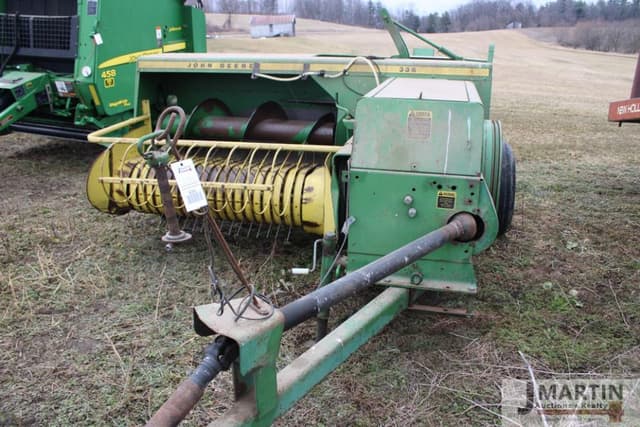 Image of John Deere 336 equipment image 4