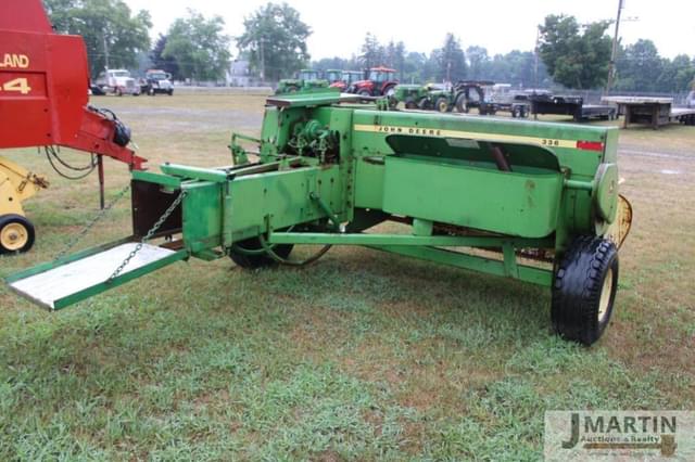 Image of John Deere 336 equipment image 2