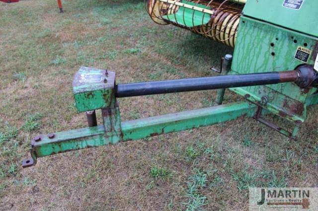 Image of John Deere 336 equipment image 4