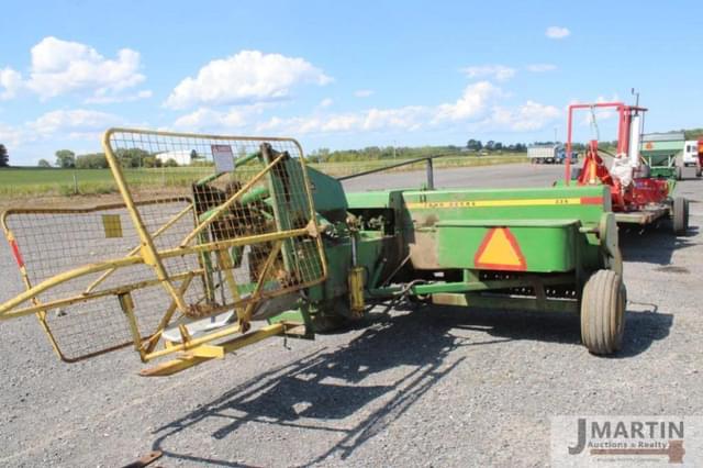 Image of John Deere 336 equipment image 3