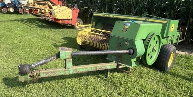 Image of John Deere 336 equipment image 1
