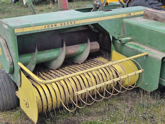 Image of John Deere 336 equipment image 1