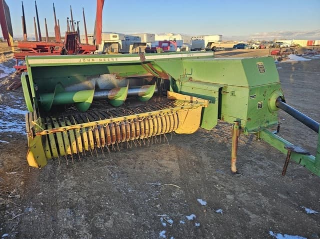 Image of John Deere 337 equipment image 1