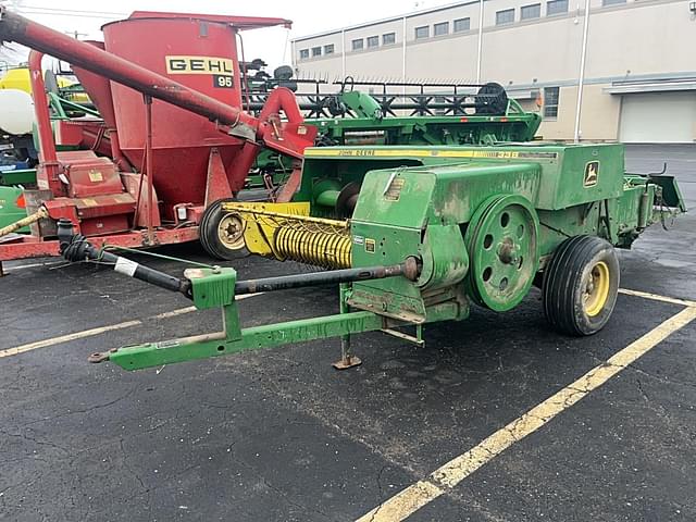 Image of John Deere 338 equipment image 1