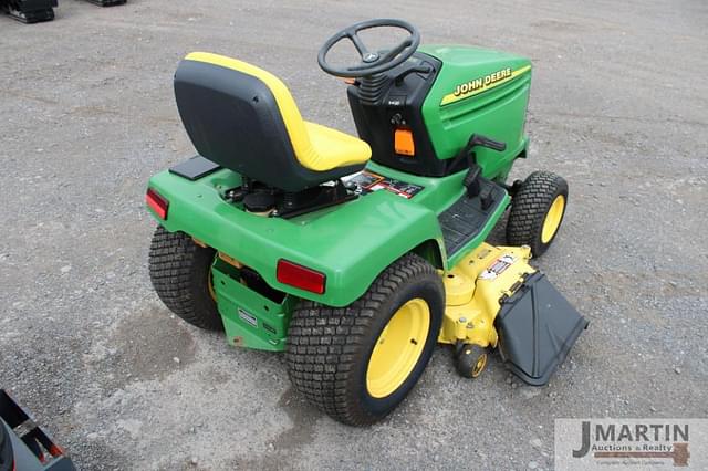 Image of John Deere 345 equipment image 3