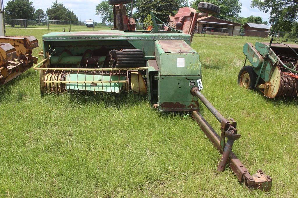 Image of John Deere 346 Image 0