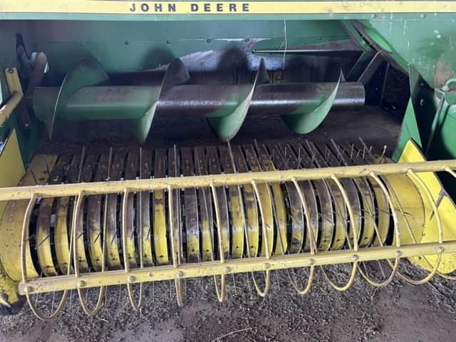 Image of John Deere 346 equipment image 1