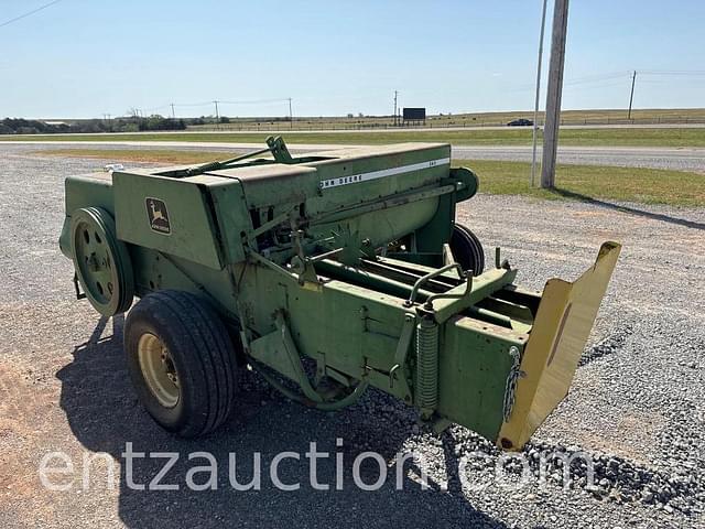 Image of John Deere 346 equipment image 4