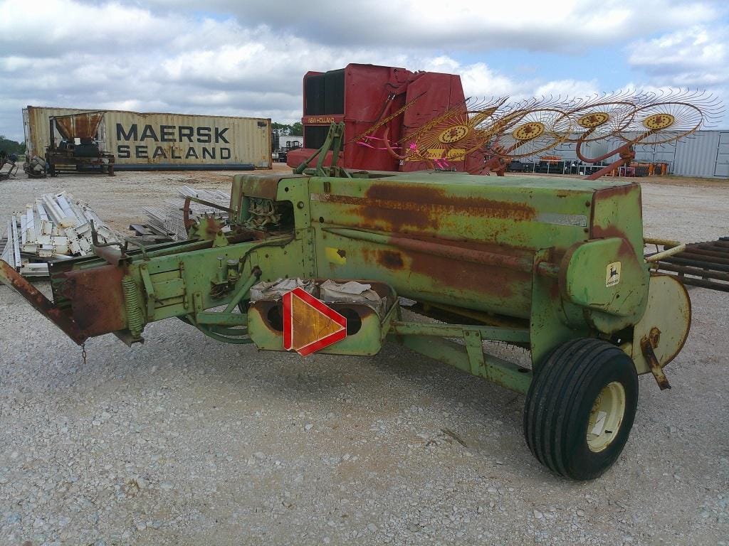 Main image John Deere 346