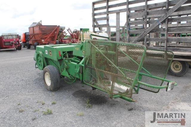 Image of John Deere 347 equipment image 3