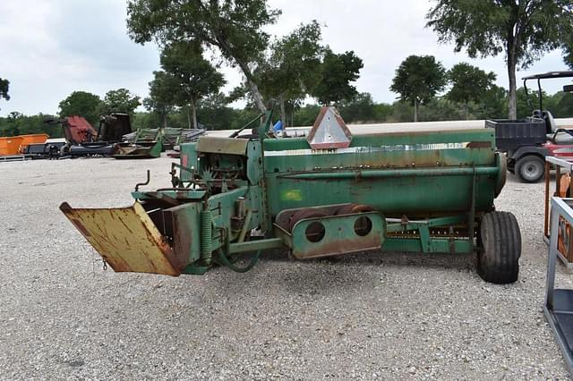 Image of John Deere 348 equipment image 3