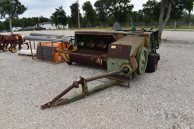 Image of John Deere 348 equipment image 1