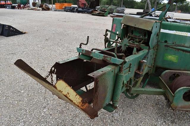 Image of John Deere 348 equipment image 4