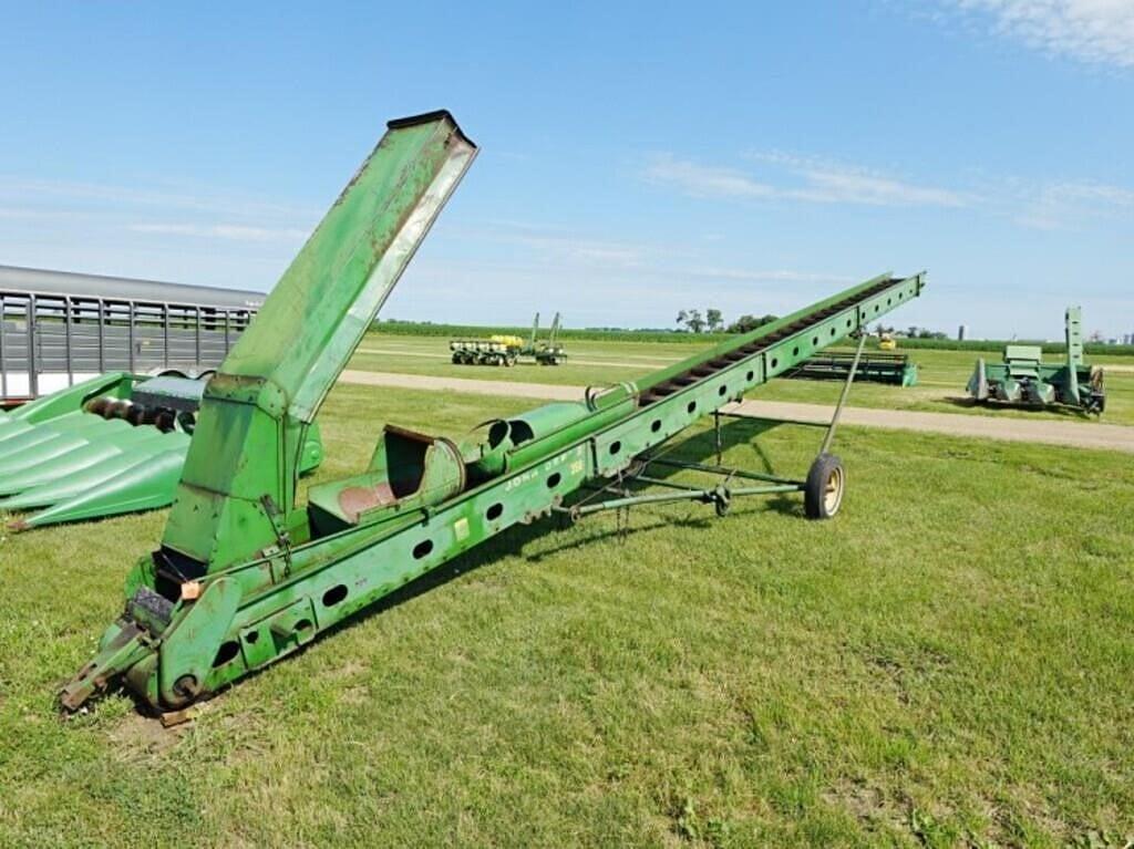Image of John Deere 350 Primary image