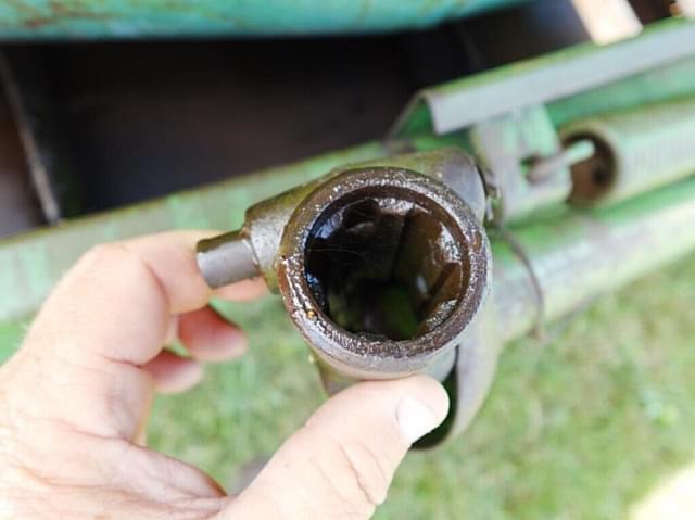 Image of John Deere 350 equipment image 3