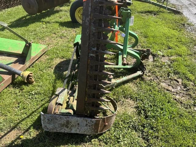 Image of John Deere 350 equipment image 3