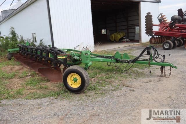 Image of John Deere 3710 equipment image 1