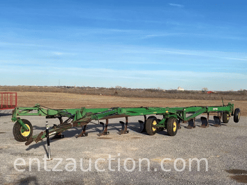 Main image John Deere 3710