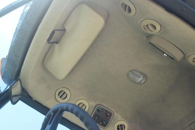 Image of John Deere 3720 equipment image 4