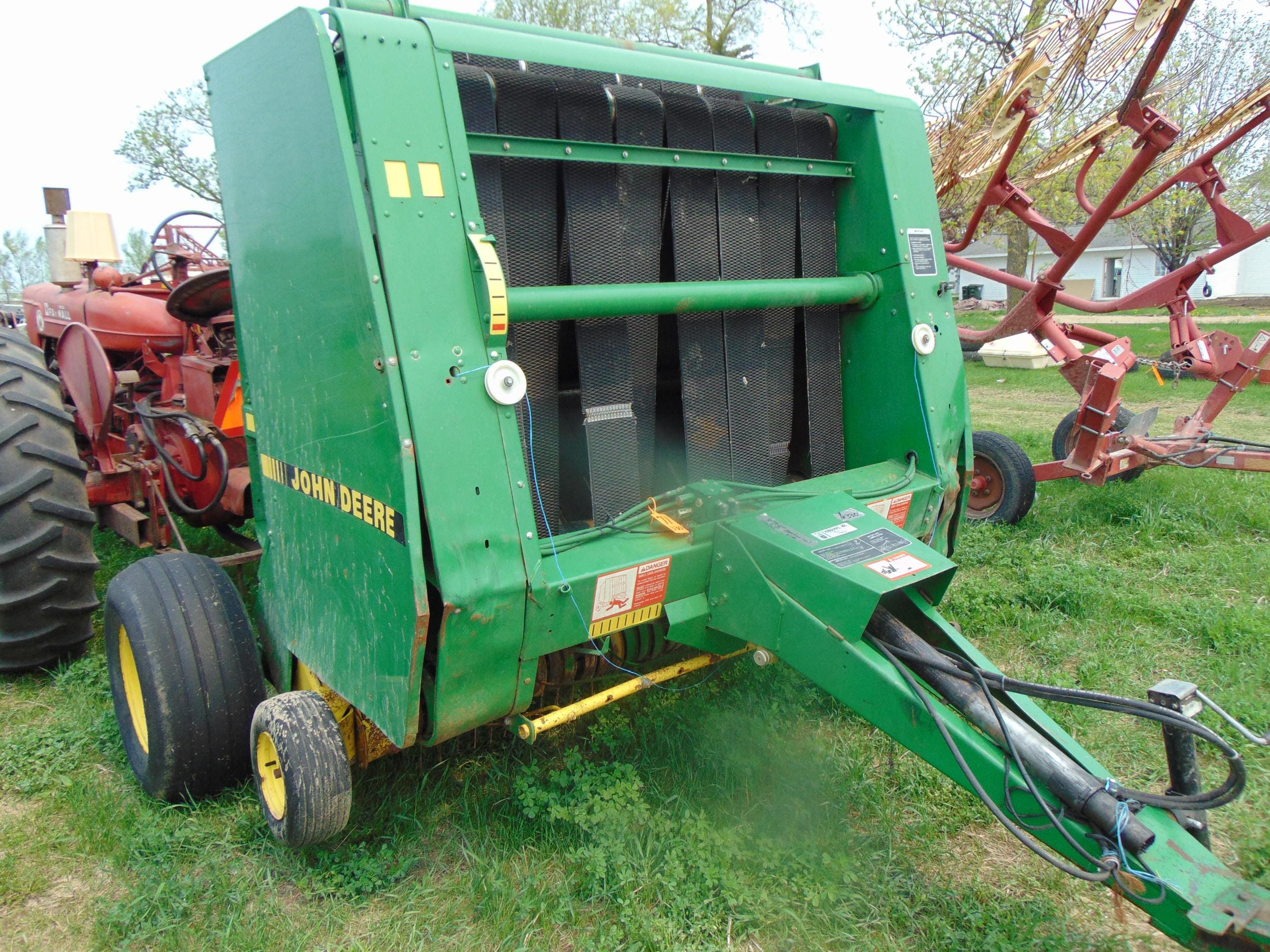 Main image John Deere 375