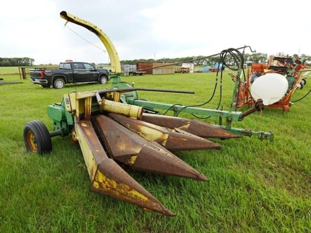 Image of John Deere 3800 equipment image 2