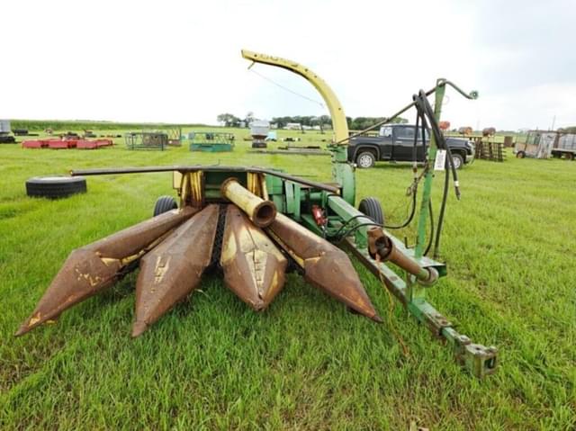 Image of John Deere 3800 equipment image 1