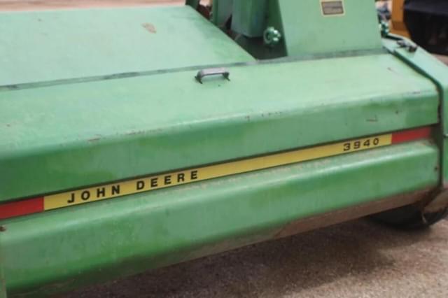 Image of John Deere 3940 equipment image 4