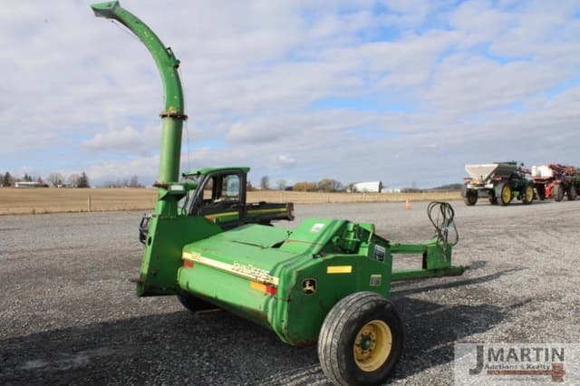 Image of John Deere 3955 equipment image 2