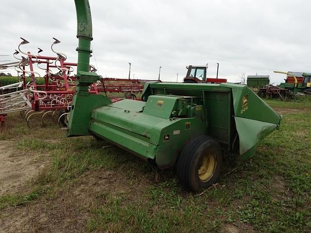 Image of John Deere 3960 equipment image 2