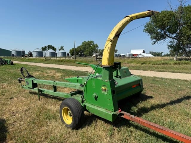 Image of John Deere 3960 Primary image