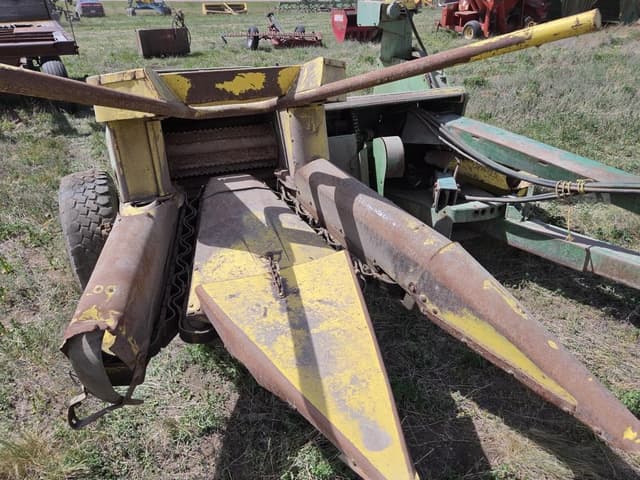 Image of John Deere 3960 equipment image 1