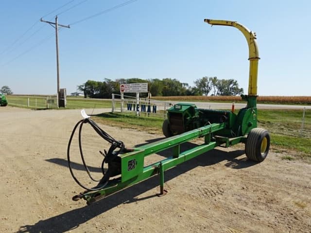 Image of John Deere 3970 equipment image 1
