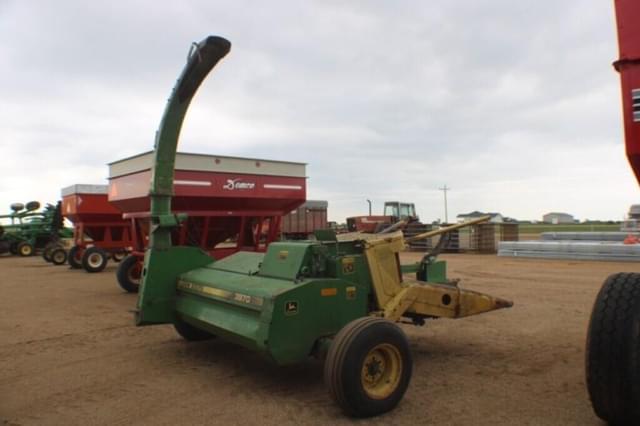 Image of John Deere 3970 equipment image 2