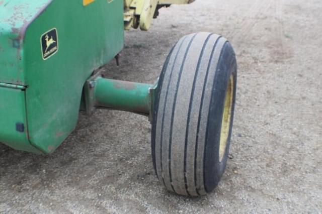 Image of John Deere 3970 equipment image 4