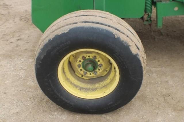 Image of John Deere 3970 equipment image 3
