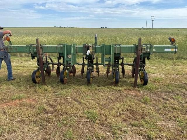 Image of John Deere 885 equipment image 1